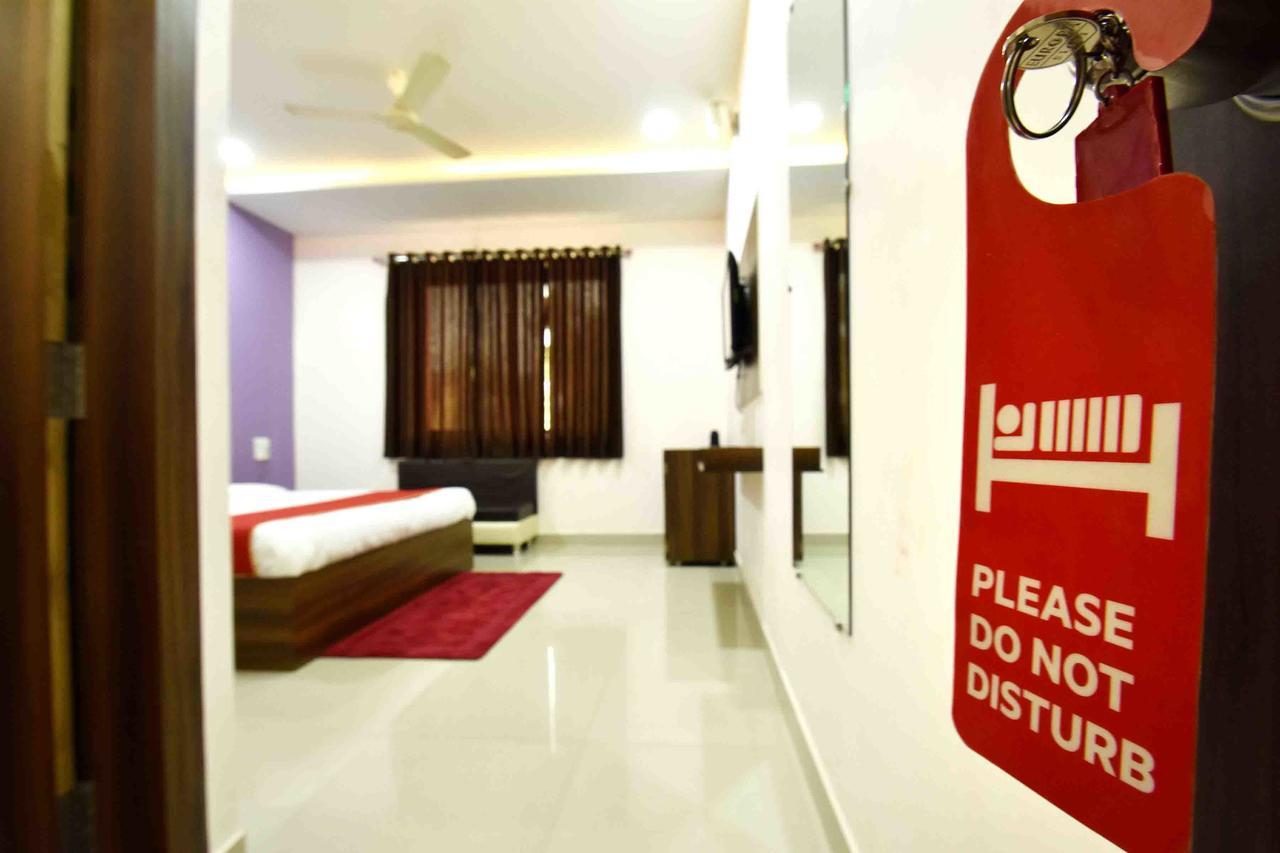 Hotel Hori Palace Ujjain Eksteriør billede