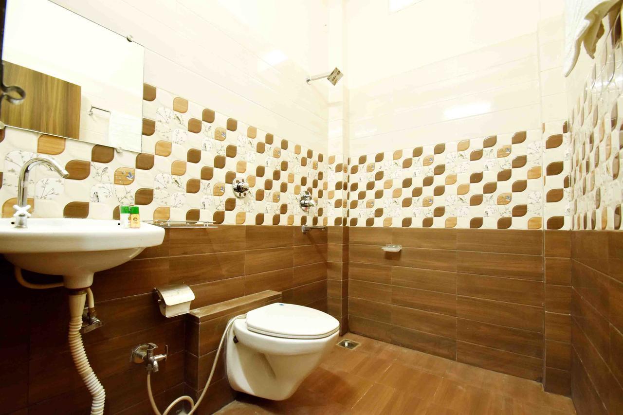 Hotel Hori Palace Ujjain Eksteriør billede