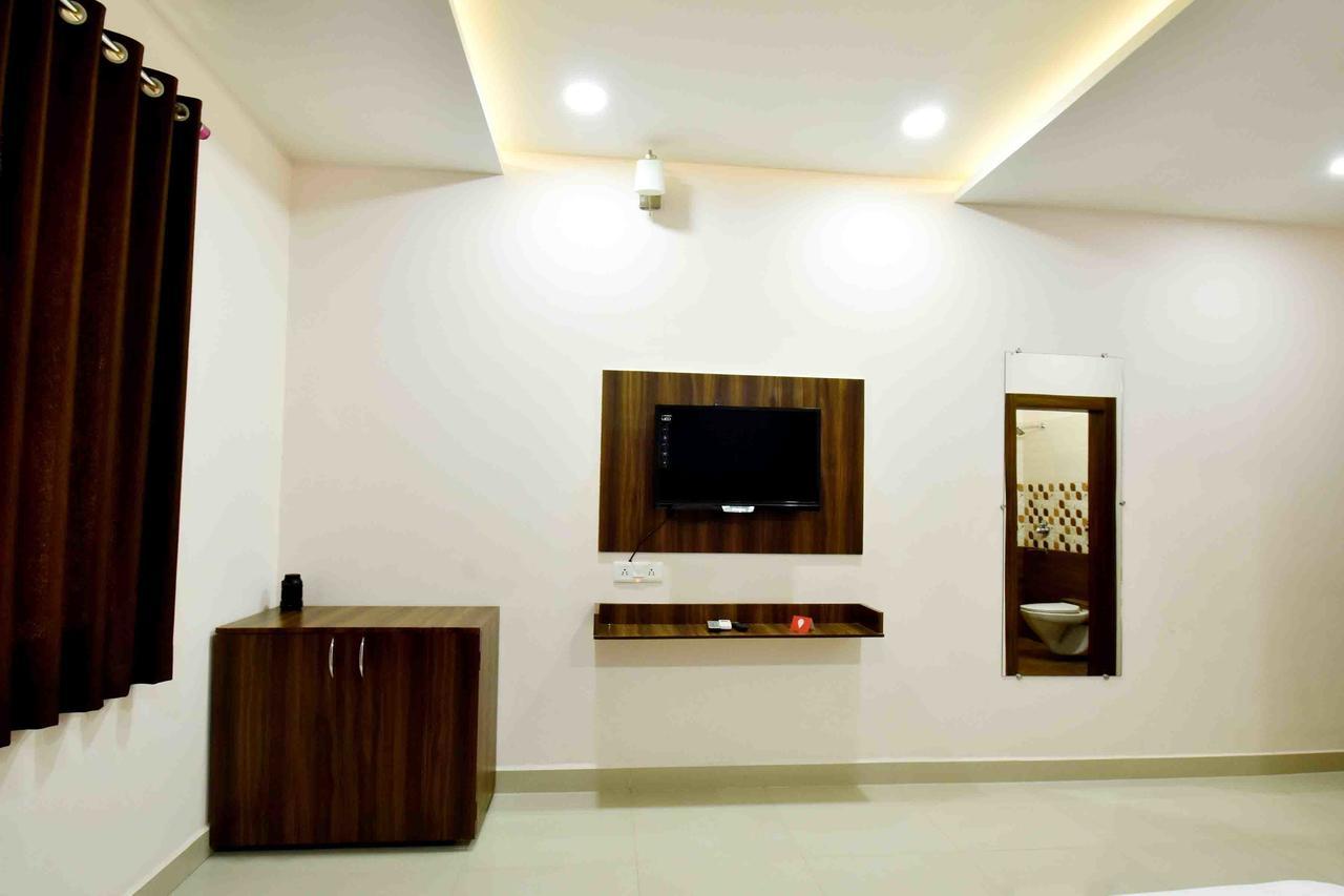 Hotel Hori Palace Ujjain Eksteriør billede